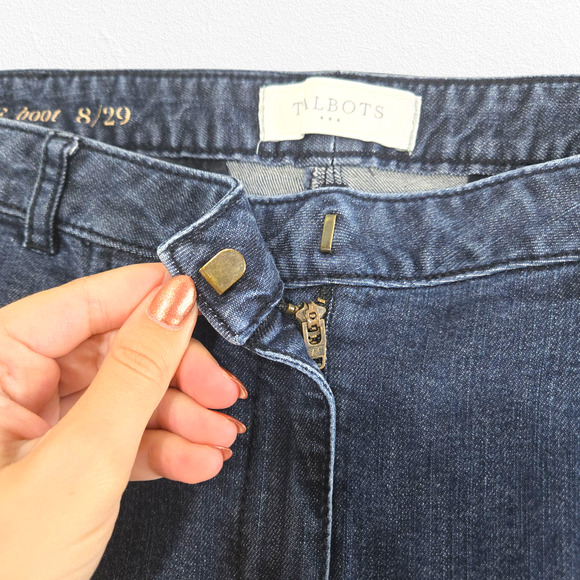 Talbots Signature Bootcut Jeans Dark Wash Blue Stretch Mid-Rise Denim Size 8 29 - Picture 6 of 11